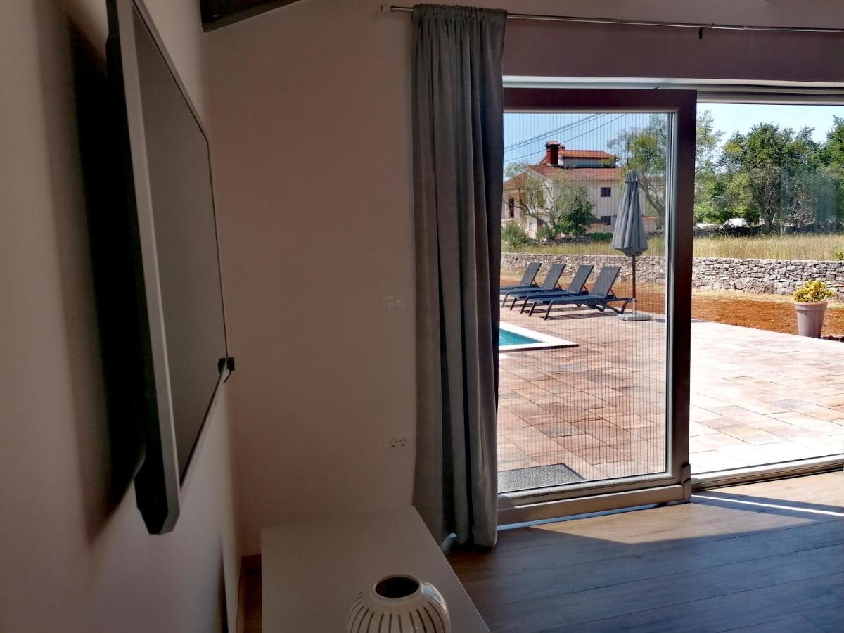 Cozy House With Pool Near Rovinj Apartman Kanfanar Kültér fotó